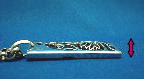 流蓮　ペンダントトップ　（シルバー950）側面から見た画像